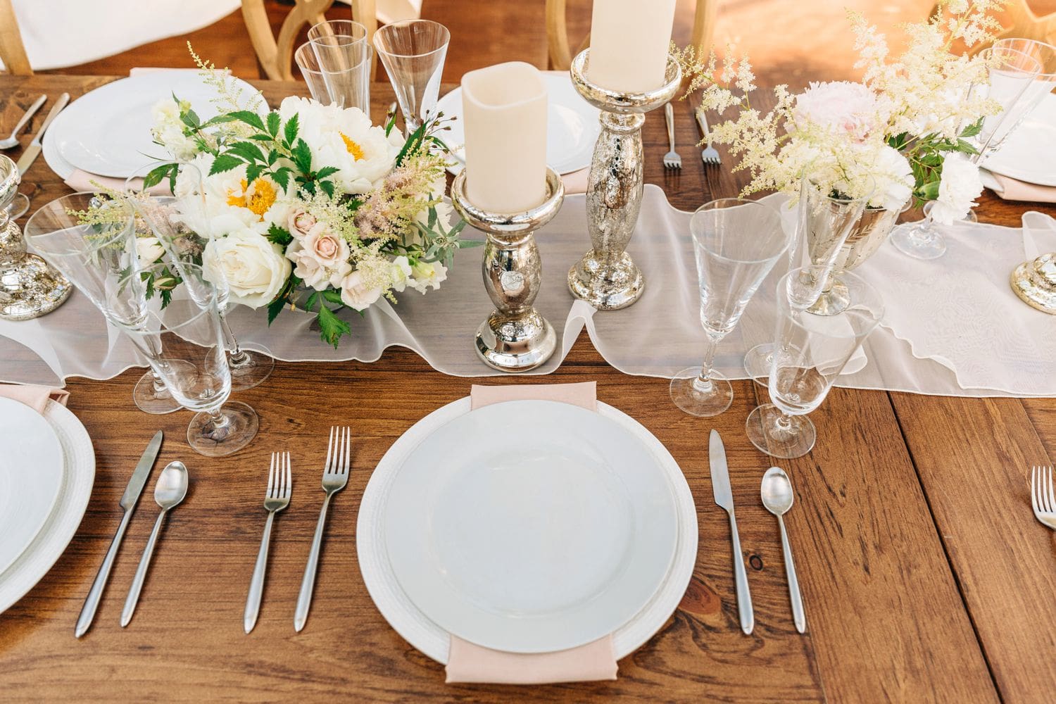 wedding-reception-table-setting